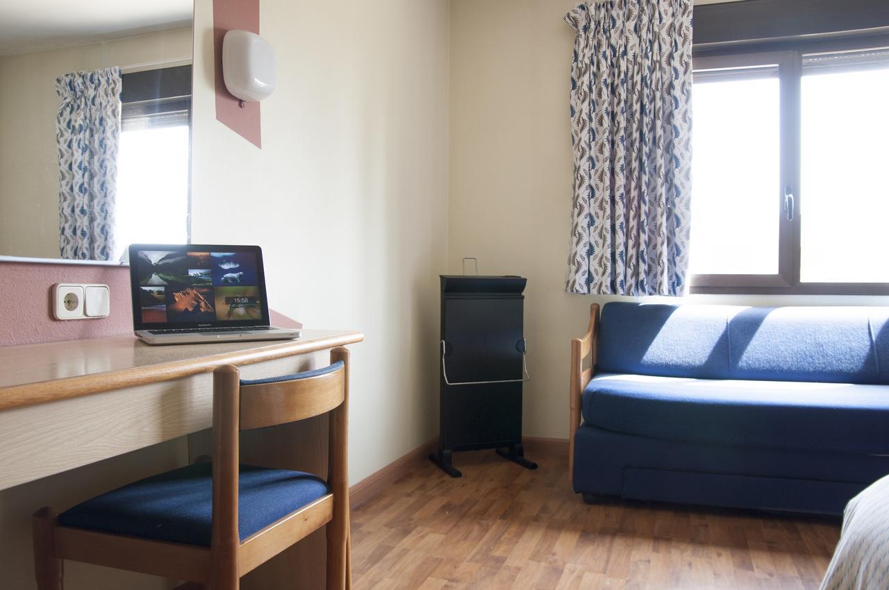 Hotel Aragon La Puebla De Alfinden Luaran gambar